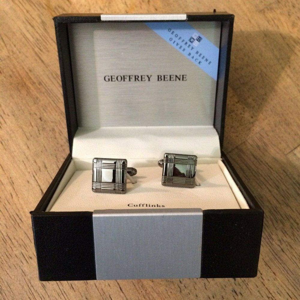 New Geoffrey Beene MEDAL MAN Dark Metalllic Plaid Cufflinks